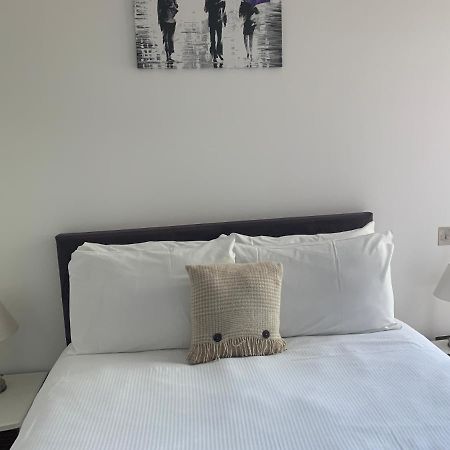 Quartermile 1 Bedroom Apartment - With Free Parking Included Edinburg Exteriör bild
